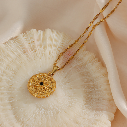 Elegant Compass Necklace in 18k Gold-Plated Stainless Steel – Waterproof, Hypoallergenic, Adjustable Chain 18 + 2 Extension 2