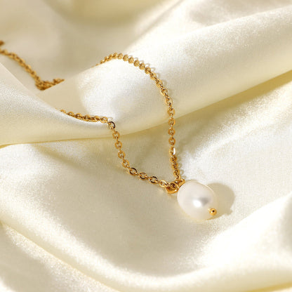 Elegant Freshwater Pearl Necklace on Waterproof Gold Chain – Hypoallergenic, Lightweight, 15-Inch with Extension 5