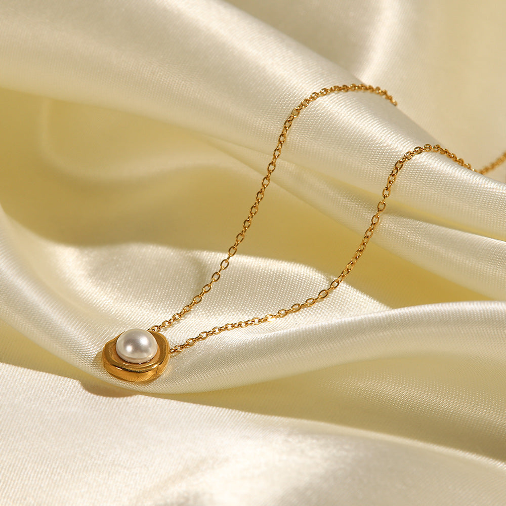 Elegant Freshwater Pearl Necklace with 18k Gold Plating – Hypoallergenic and Waterproof for Women 5