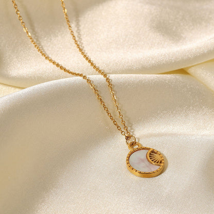 Elegant Freshwater Pearl Necklace with Geometric Pendant – Hypoallergenic Gold-Plated Jewelry for Women 4