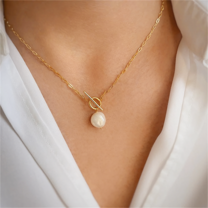 Elegant Freshwater Pearl Necklace with Waterproof Gold Chain – 17 Inches, Hypoallergenic and Skin-Friendly 4