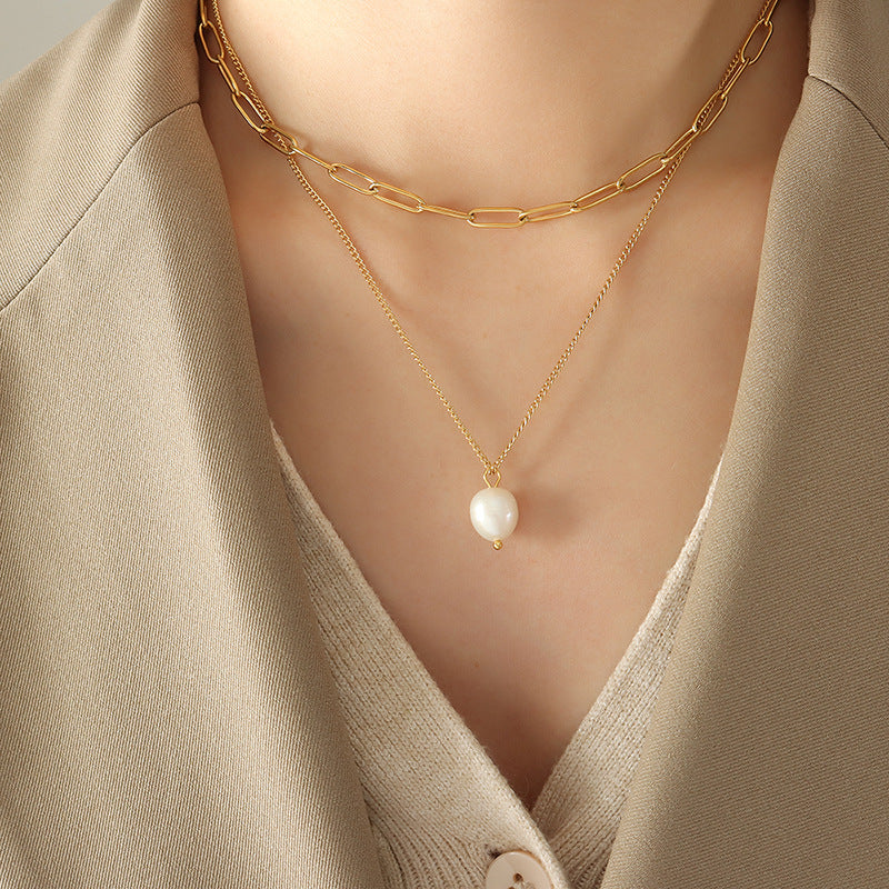 Elegant Freshwater Pearl Necklace with Waterproof Gold Chains – Hypoallergenic and Stylish Accessory 1