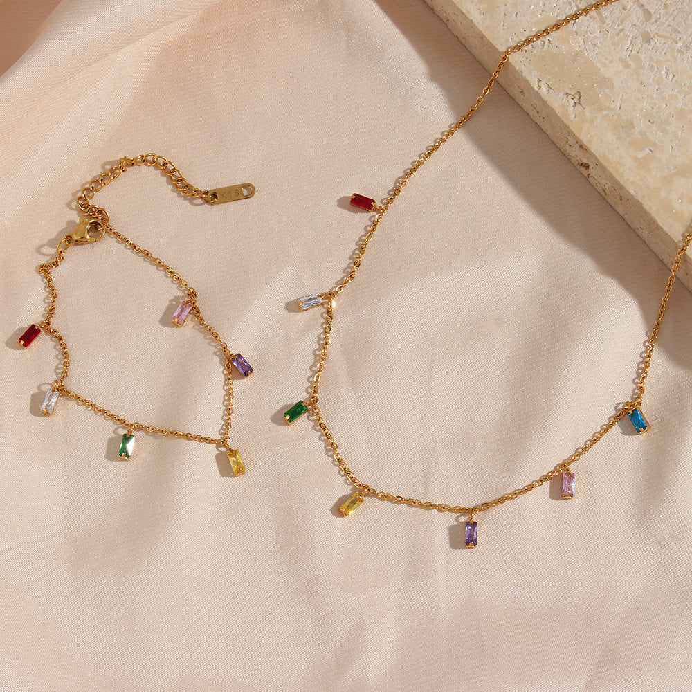 Elegant Gold-Plated Gemstone Necklace with Adjustable Length – Hypoallergenic and Water-Resistant 3
