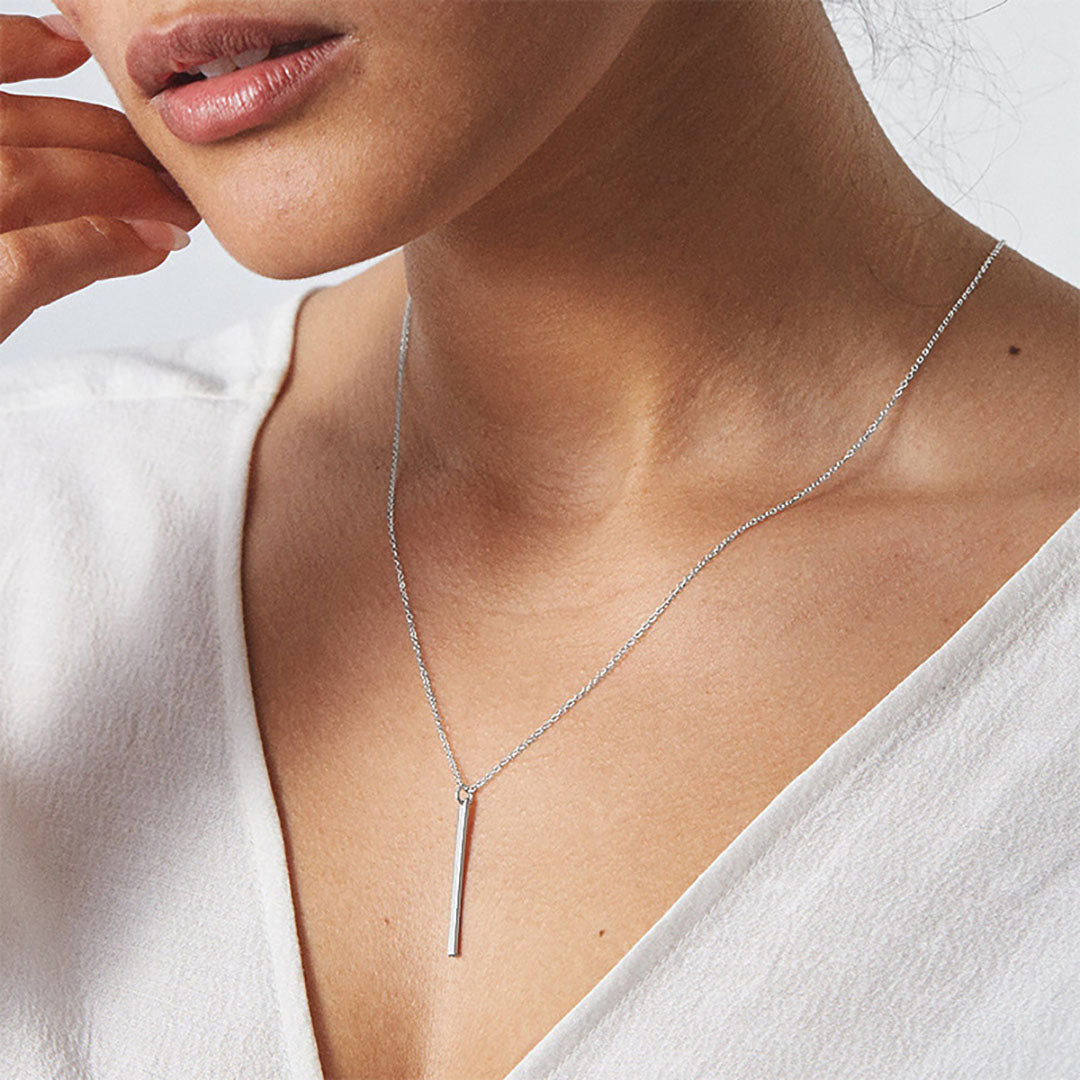 Elegant Gold Bar Necklace with Adjustable Chain Length – Hypoallergenic Stainless Steel-Plated 14k Gold 3
