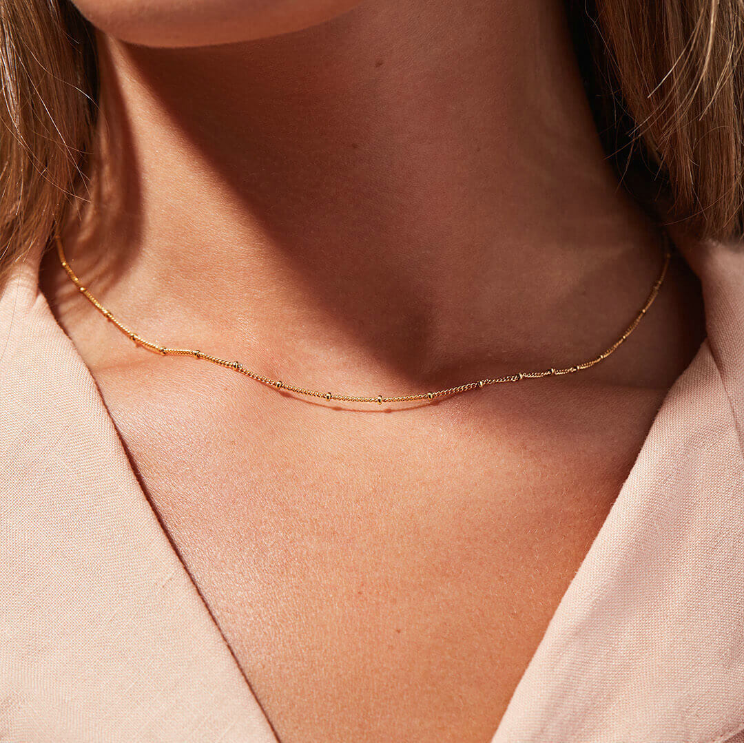Elegant Gold Chain Necklace with Delicate Beads – 18k Gold-Plated Stainless Steel 2
