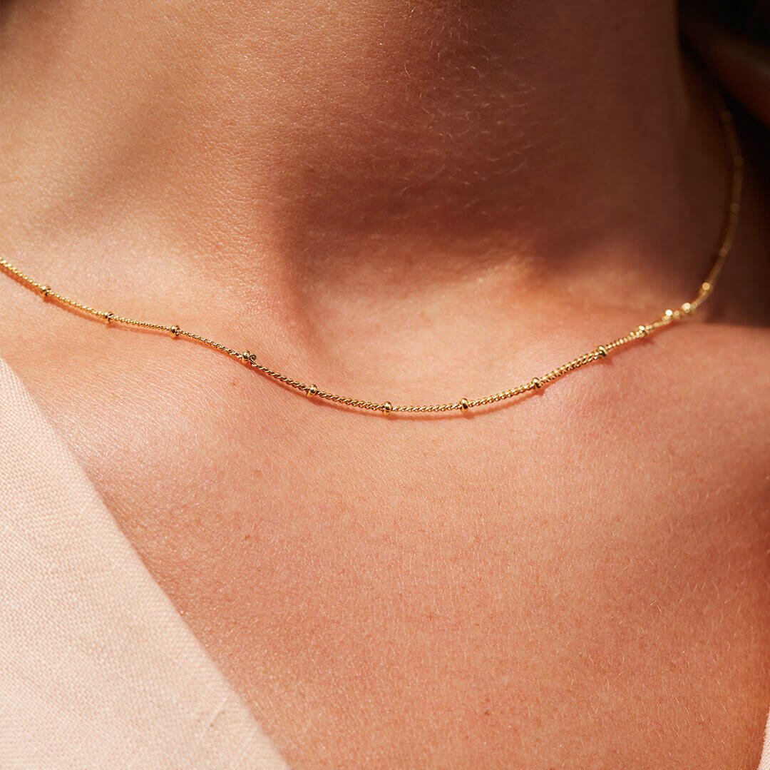 Elegant Gold Chain Necklace with Delicate Beads – 18k Gold-Plated Stainless Steel 3