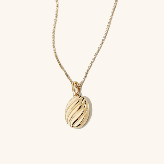 Elegant Gold Croissant Necklace with Adjustable Chain – Hypoallergenic Stainless Steel-Plated Jewelry 0