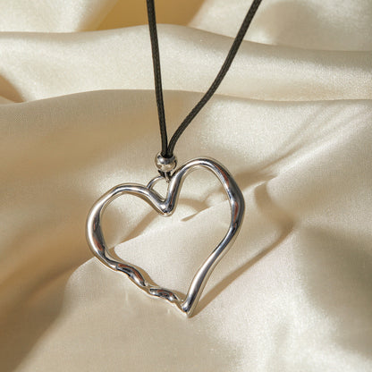 Elegant Gold Heart Pendant Necklace with Black Rope – Hypoallergenic and Waterproof 58 Inch 4