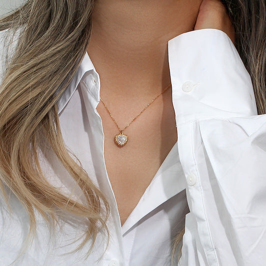 Elegant Heart-Shaped Pearl Necklace with 18K Gold Plating – Hypoallergenic and Water Resistant 1