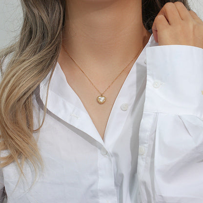 Elegant Heart-Shaped Pearl Necklace with 18K Gold Plating – Hypoallergenic and Water Resistant 4