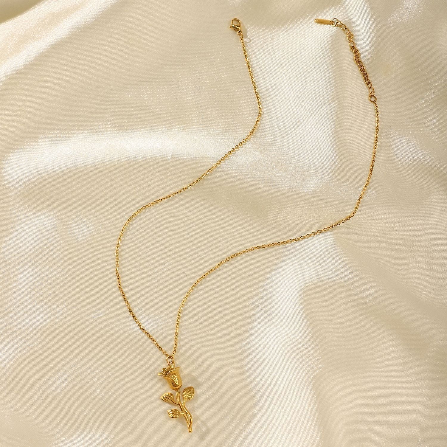 Elegant Hypoallergenic Gold Rose Necklace with Delicate Gold Chain – Waterproof 16 Inch Accessory for Women 5