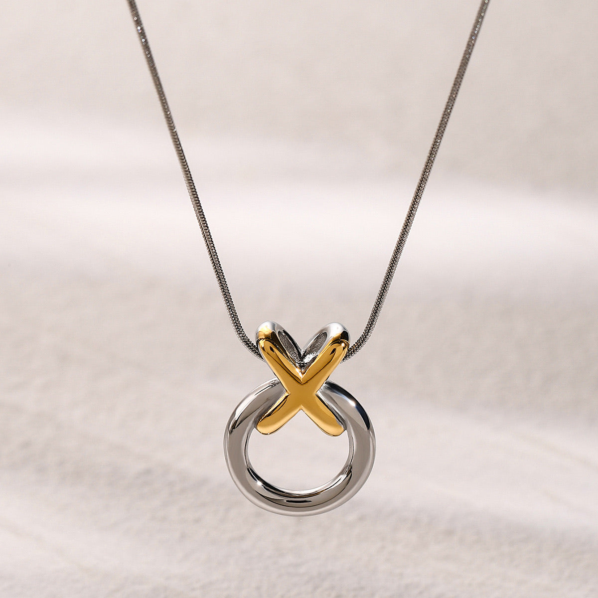 Elegant Two-Tone Knot Necklace in Stainless Steel – Waterproof, Hypoallergenic, Adjustable 19-Inch Chain 2