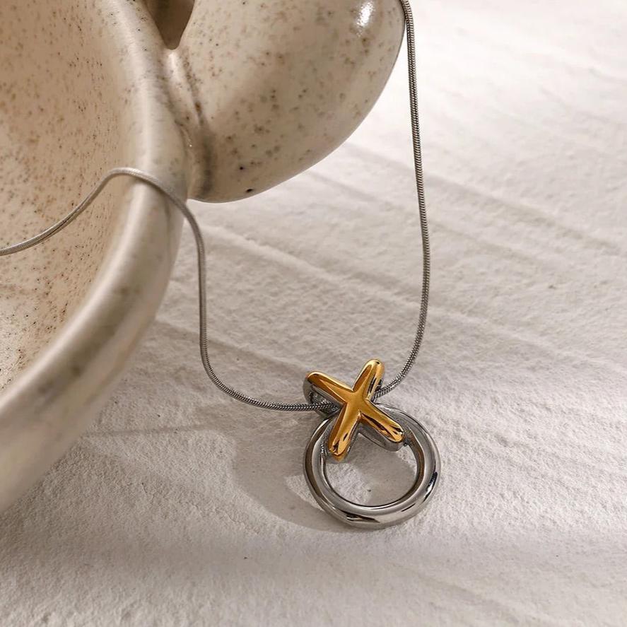 Elegant Two-Tone Knot Necklace in Stainless Steel – Waterproof, Hypoallergenic, Adjustable 19-Inch Chain 4