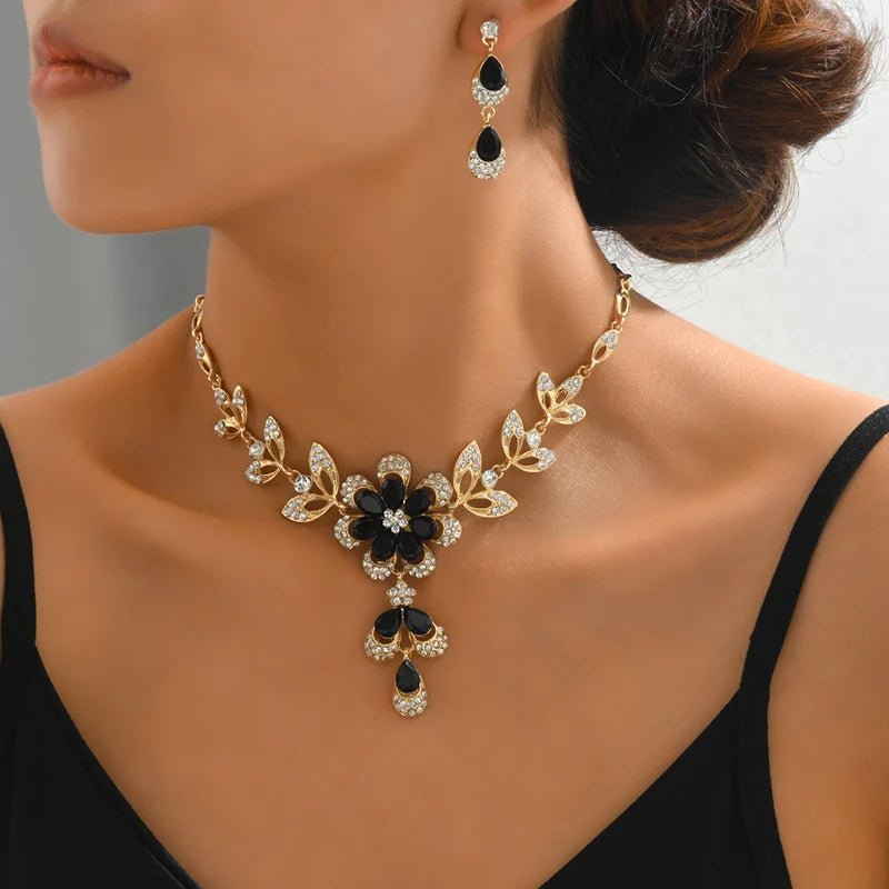 Floral Black and Gold Diamond Necklace and Earring Set – Elegant Jewelry Collection 2