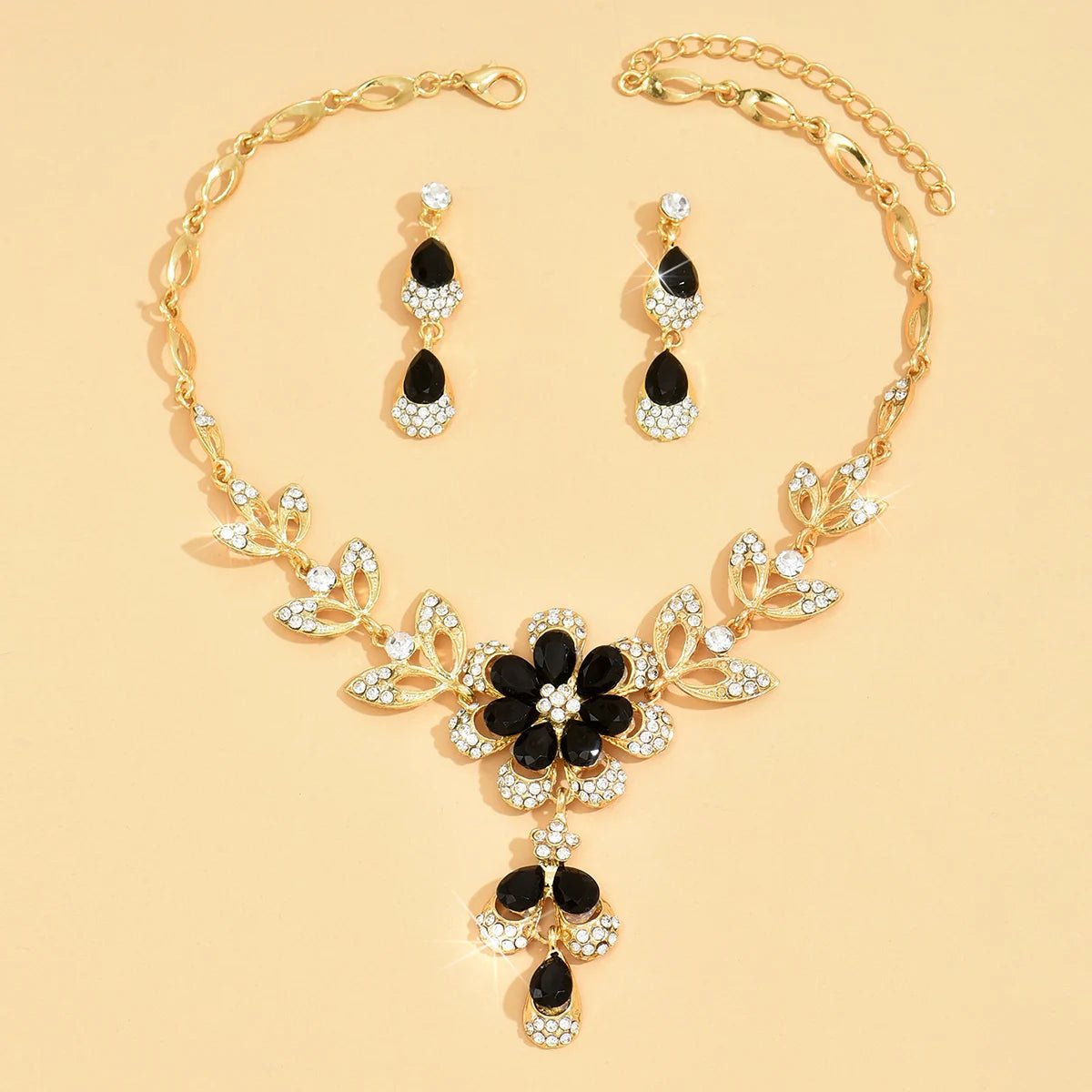 Floral Black and Gold Diamond Necklace and Earring Set – Elegant Jewelry Collection 6