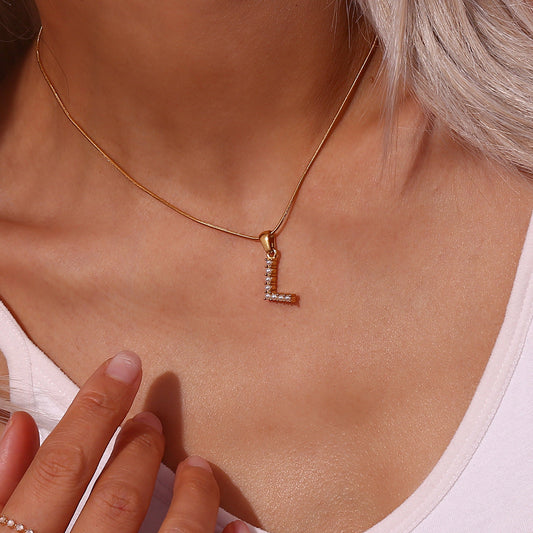 Gold-Finished Initial Necklace with Freshwater Pearls – Customizable Personalized Jewelry for Women 1
