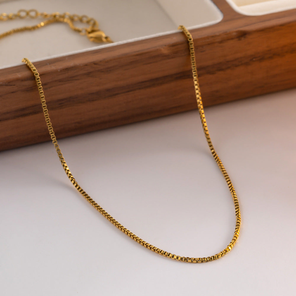 Gold Chain Necklace for Women – 18k Gold-Plated Stainless Steel with Square Links, Hypoallergenic 2