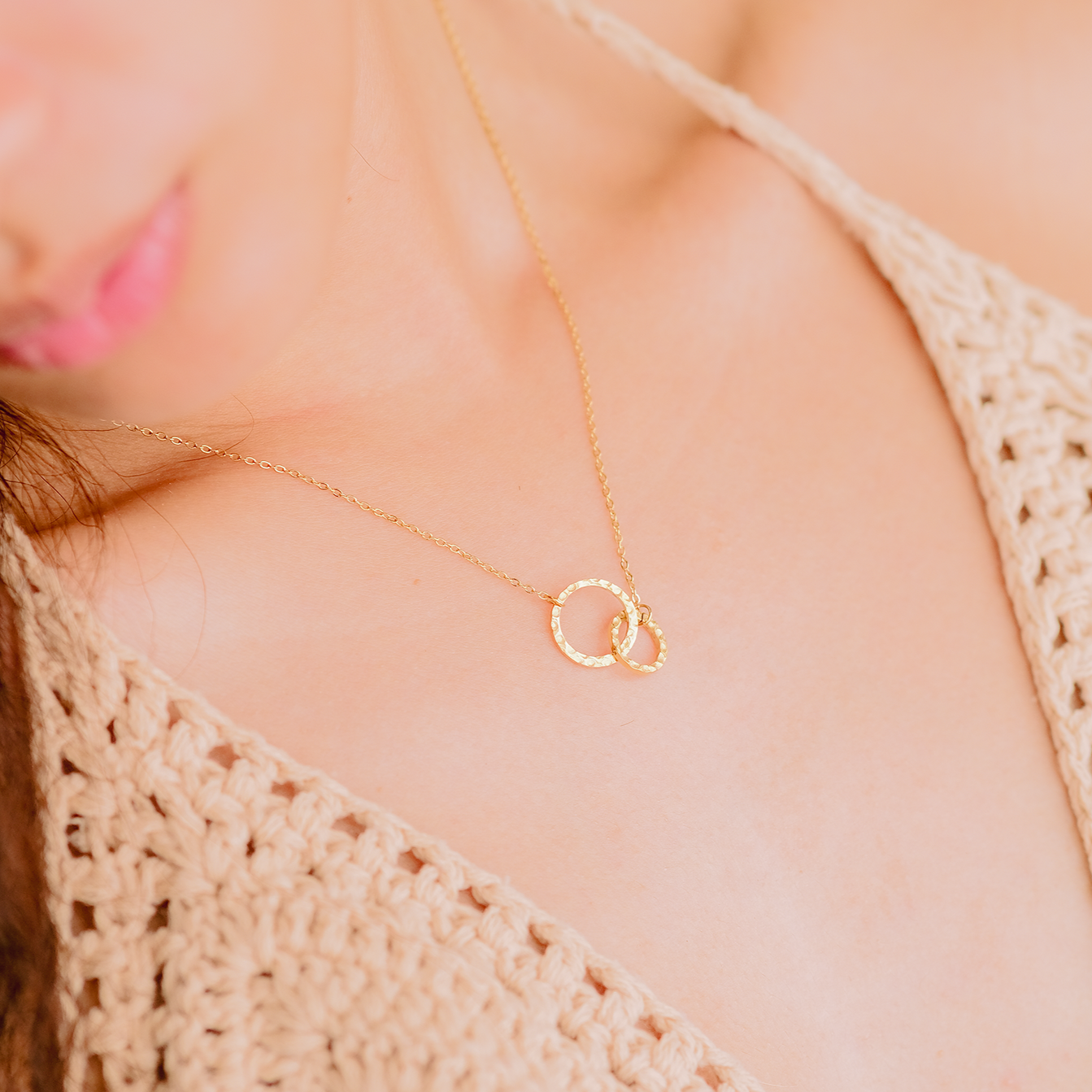 Gold Hoop Necklace for Women – 14k Gold-Plated Stainless Steel, Hypoallergenic, Adjustable Length, Elegant Design 4
