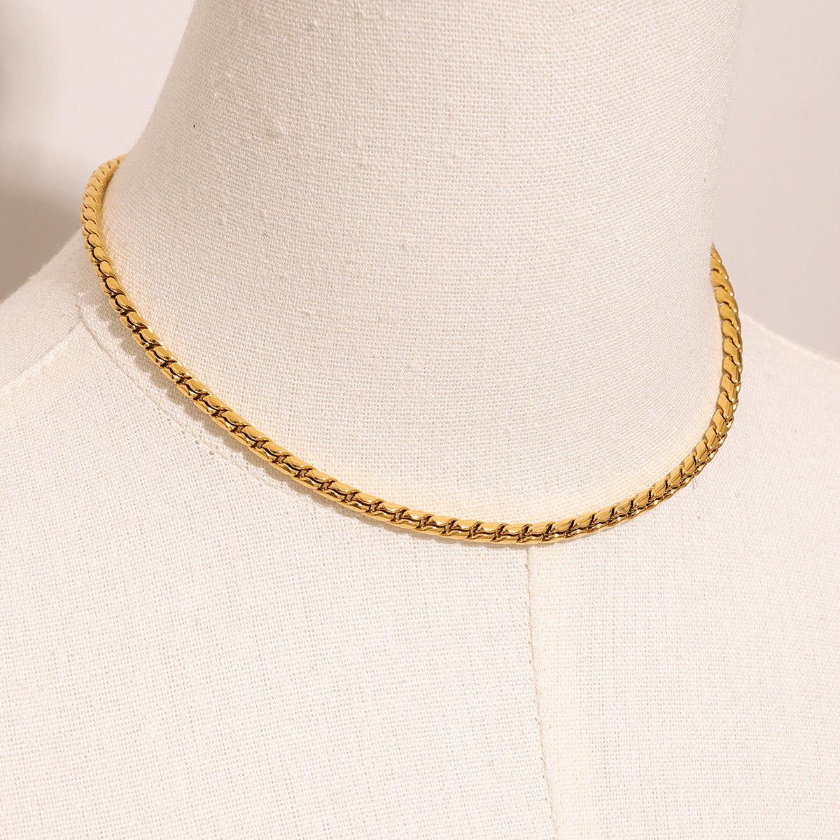 Gold Necklace for Women - 18k Gold-Plated Stainless Steel Round Link Chain - Hypoallergenic and Lightweight 4