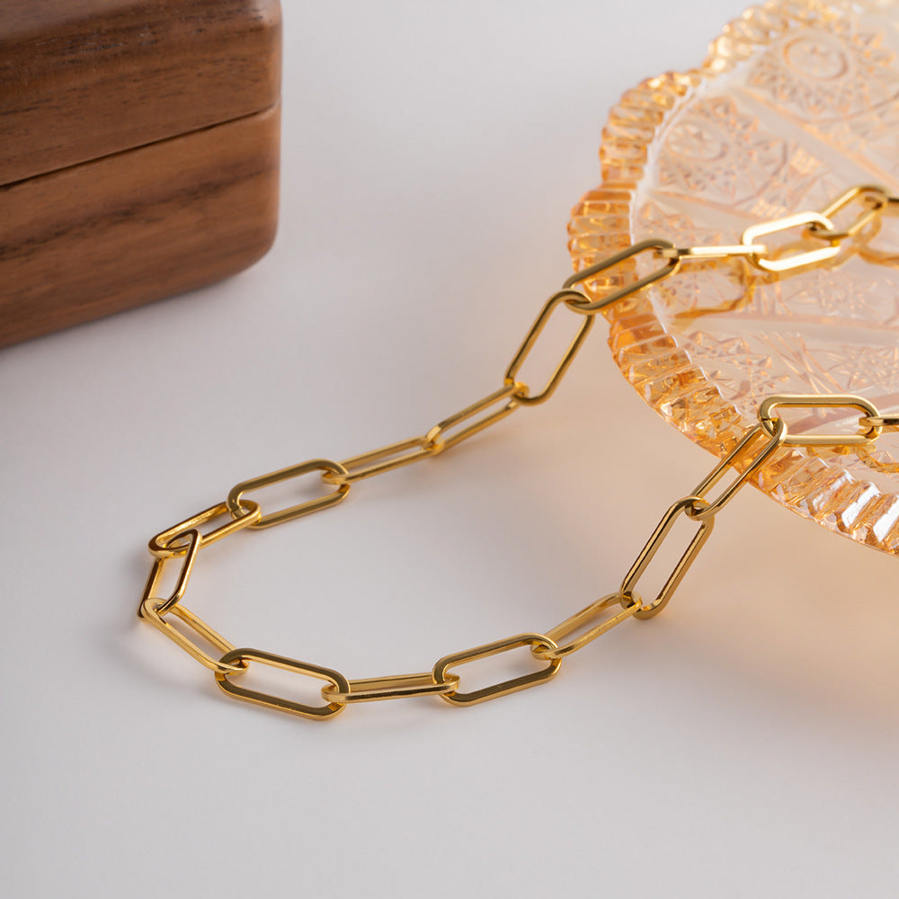 Gold Paperclip Chain Necklace – 18k Gold-Plated Modern Chic Accessory for Women, Stylish Lightweight Design 3
