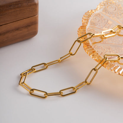 Gold Paperclip Chain Necklace – 18k Gold-Plated Modern Chic Accessory for Women, Stylish Lightweight Design 3