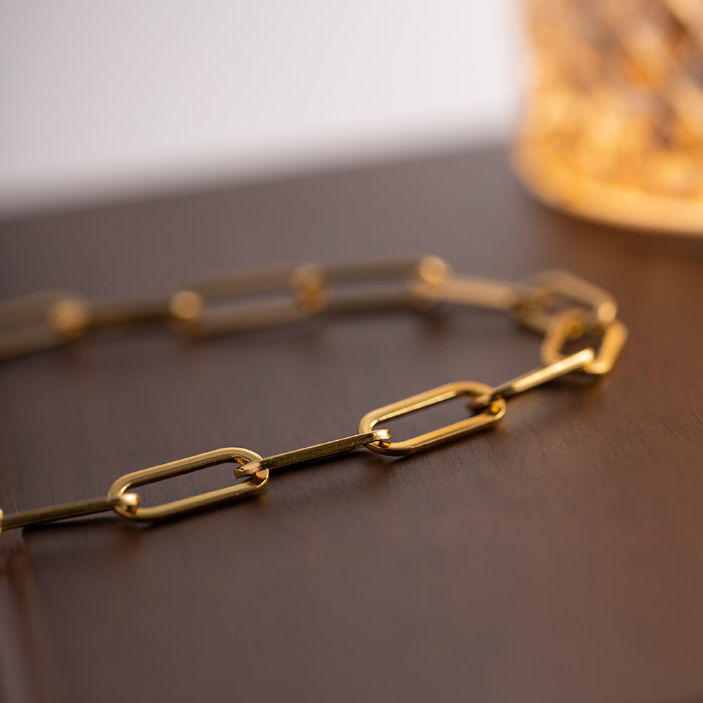 Gold Paperclip Chain Necklace – 18k Gold-Plated Modern Chic Accessory for Women, Stylish Lightweight Design 4