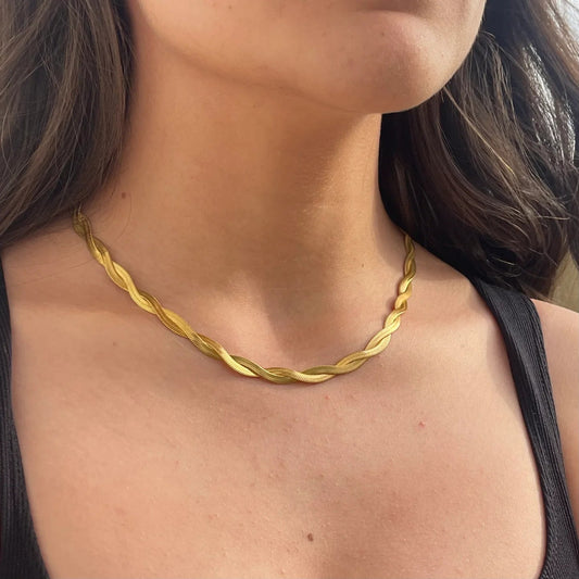 Gold Twisted Chain Necklace for Women – 18k Gold-Plated Stainless Steel, Adjustable 15-Inch Length 1