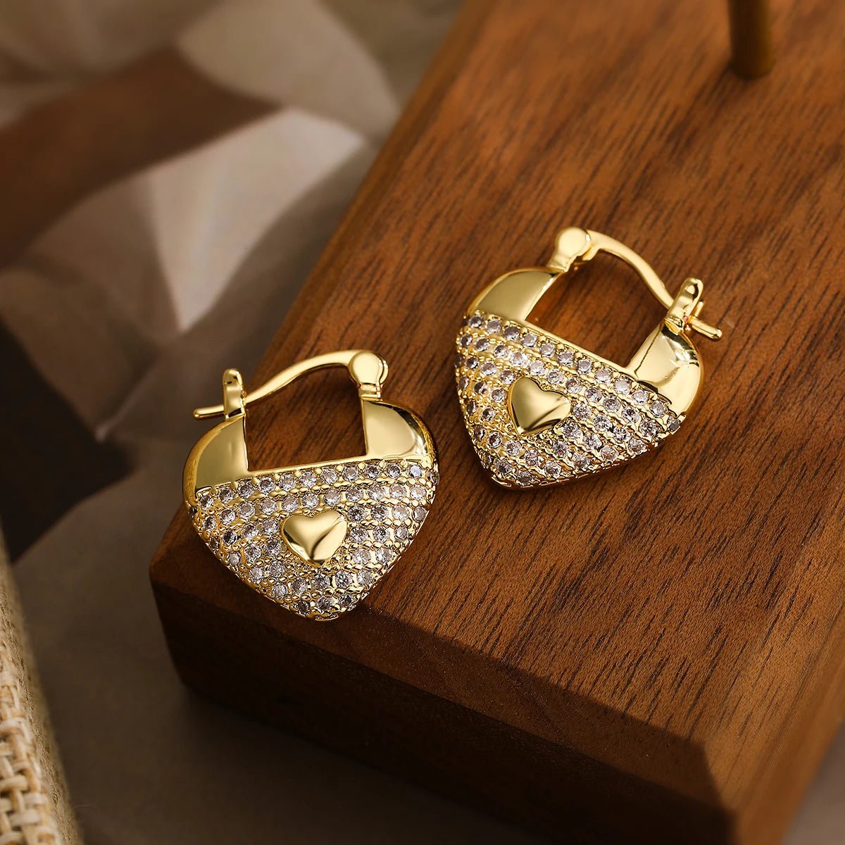 Heart-Shaped Diamond Earrings for Women – Elegant Gold-Filled Design with Sparkling Zircons 2