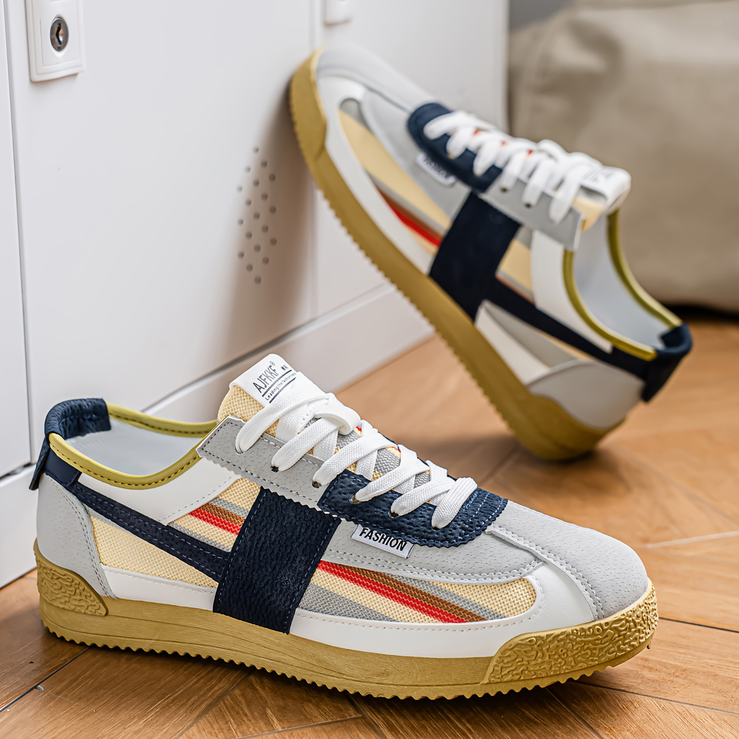 Men's Retro Low-Top Sneakers in White Black – front view | Hensley London