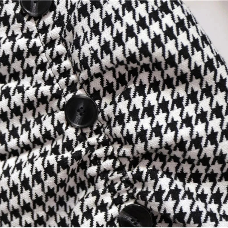 Women's Ruched High-Waist Trumpet Midi Skirt in Houndstooth – additional view | Hensley London
