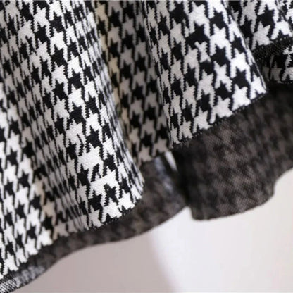 Women's Ruched High-Waist Trumpet Midi Skirt in Houndstooth – additional view | Hensley London