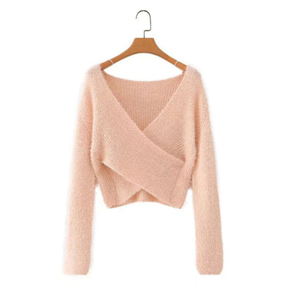 Loose-fitting Knitted V-Neck Cropped Top Sweater 6