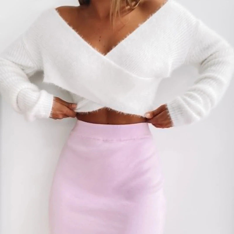 Loose-fitting Knitted V-Neck Cropped Top Sweater 8