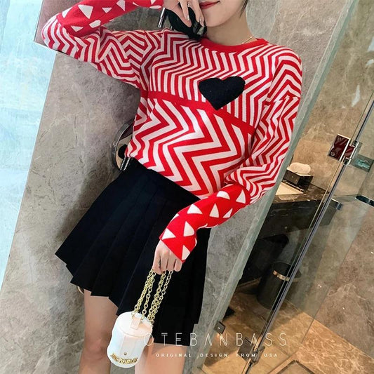 Lovely Thick Chevron Pattern Valentine Sweaters 1