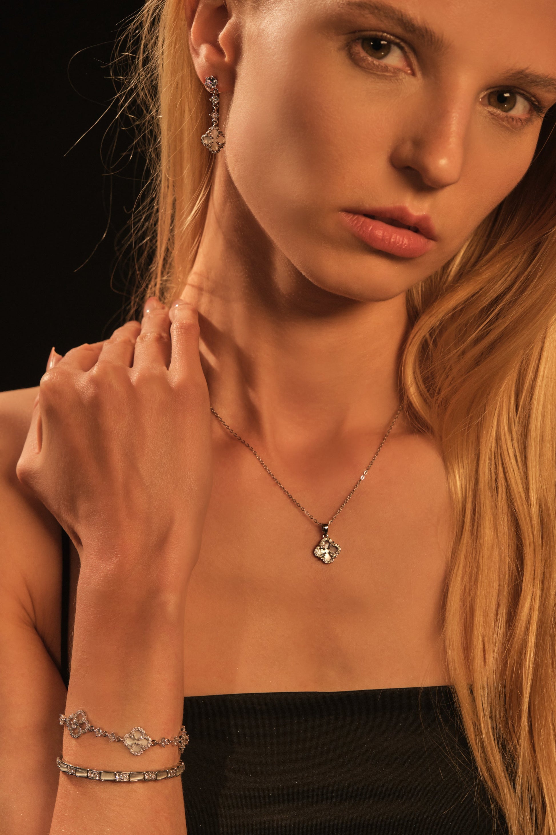 Women's Bracelet Silver Shell Pearls Zirconia Diamonds - 7