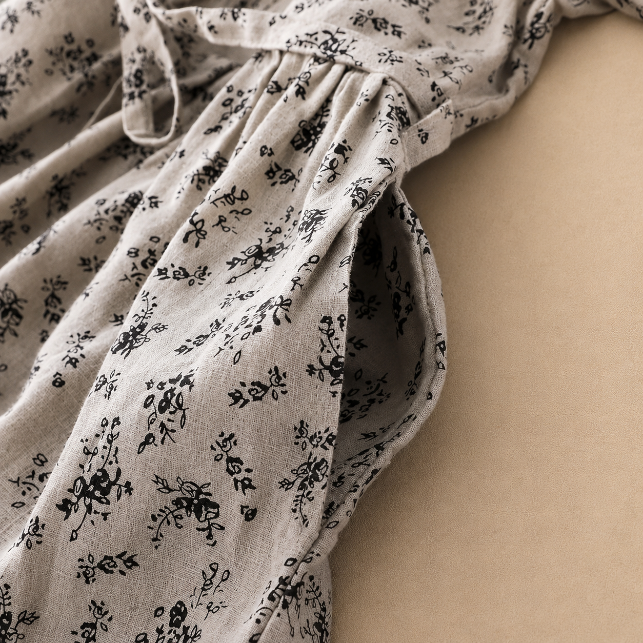 Women's Cotton Linen Floral Button-Front Midi Dress in Floral Print – styled view | Hensley London