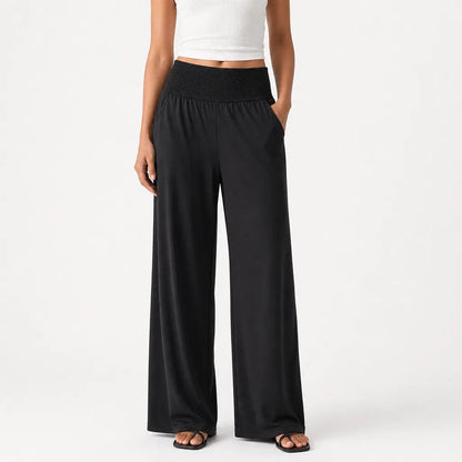Women's Cotton High-Waist Palazzo Pants in Green – front view | Hensley London