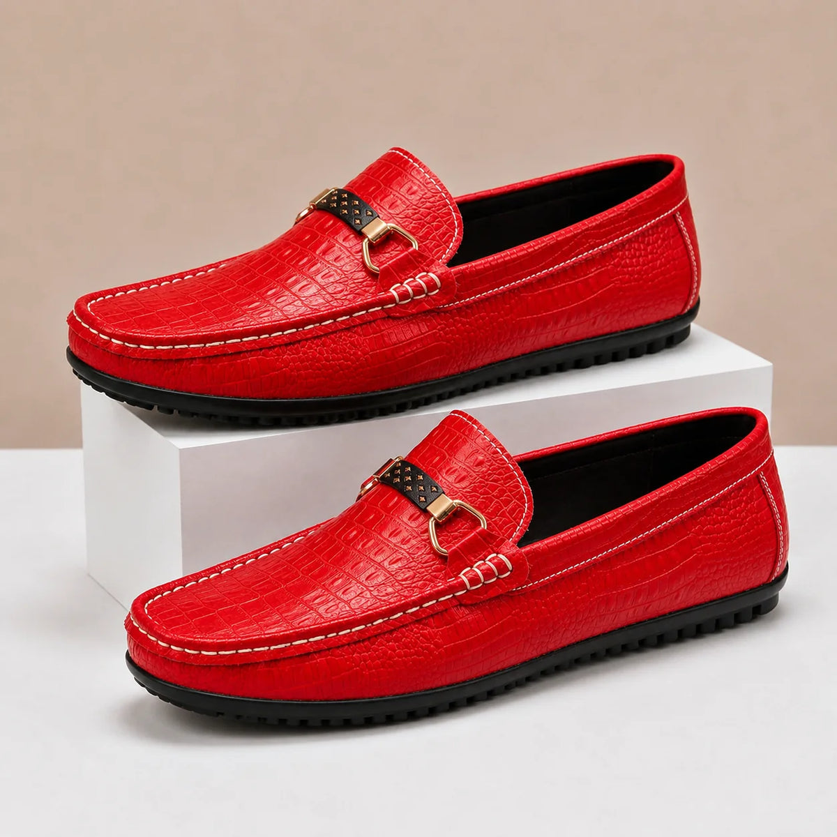 Men's Textured Bit-Detail Driving Loafers in Red – Product view | Hensley London