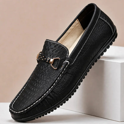 Men's Textured Bit-Detail Driving Loafers in Black – Product view | Hensley London