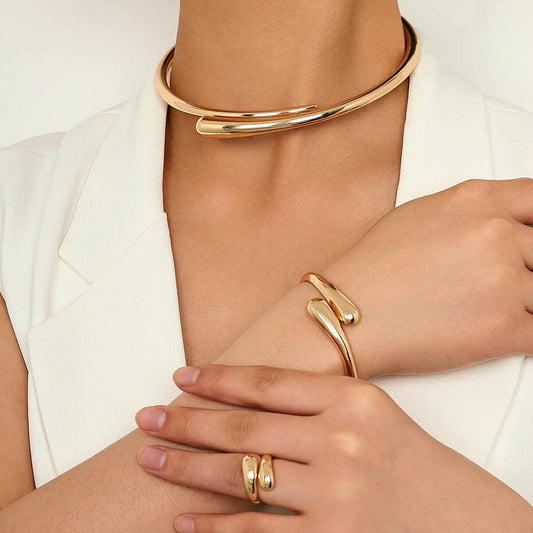 Modern Wrap Choker Necklace, Bracelet, and Ring Set in Gold and Silver – Elegant Jewelry Collection 0