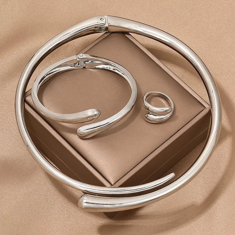 Modern Wrap Choker Necklace, Bracelet, and Ring Set in Gold and Silver – Elegant Jewelry Collection 8