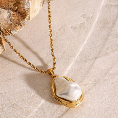 Mother of Pearl Pendant Necklace in Gold Setting – Waterproof and Hypoallergenic Jewelry 3