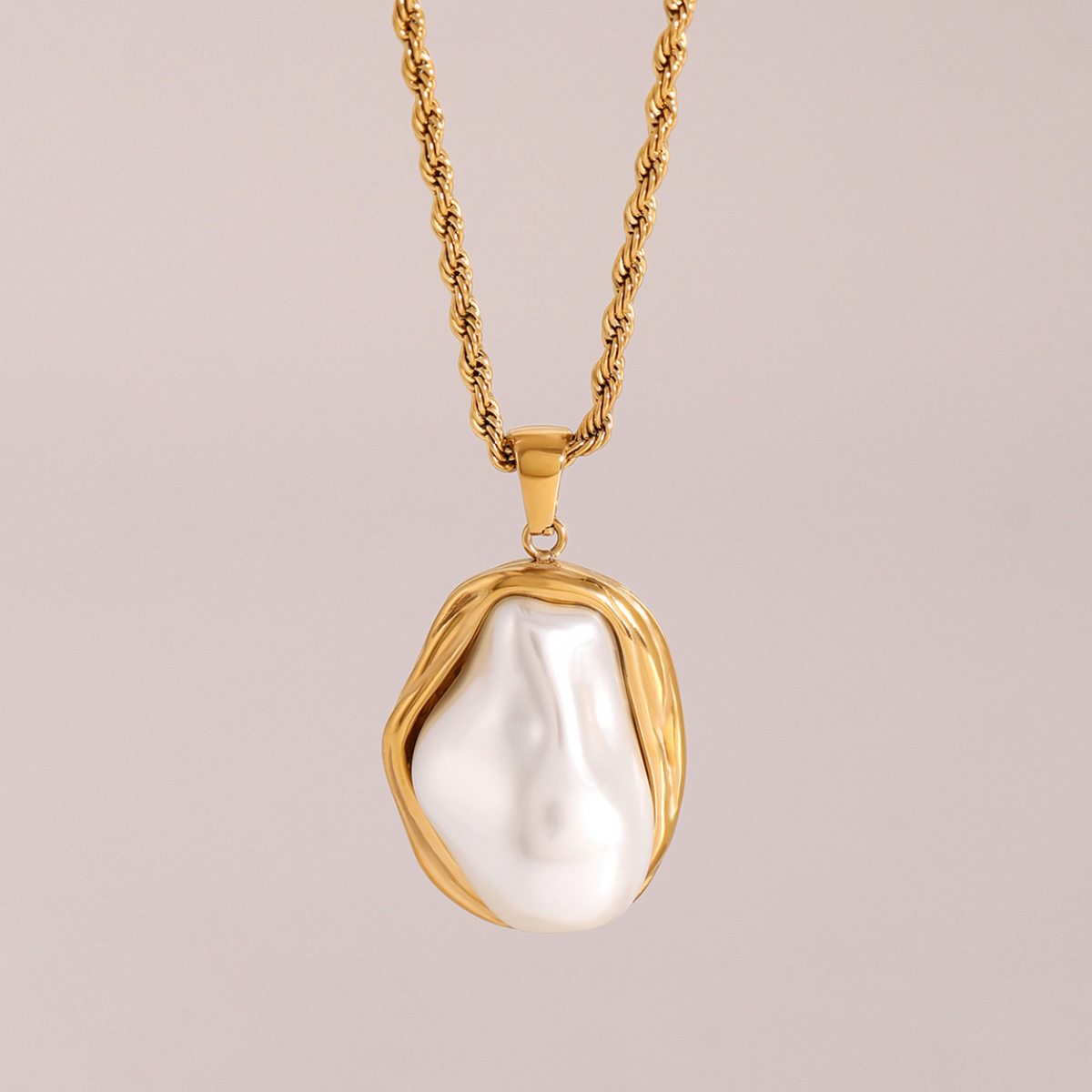 Mother of Pearl Pendant Necklace in Gold Setting – Waterproof and Hypoallergenic Jewelry 5