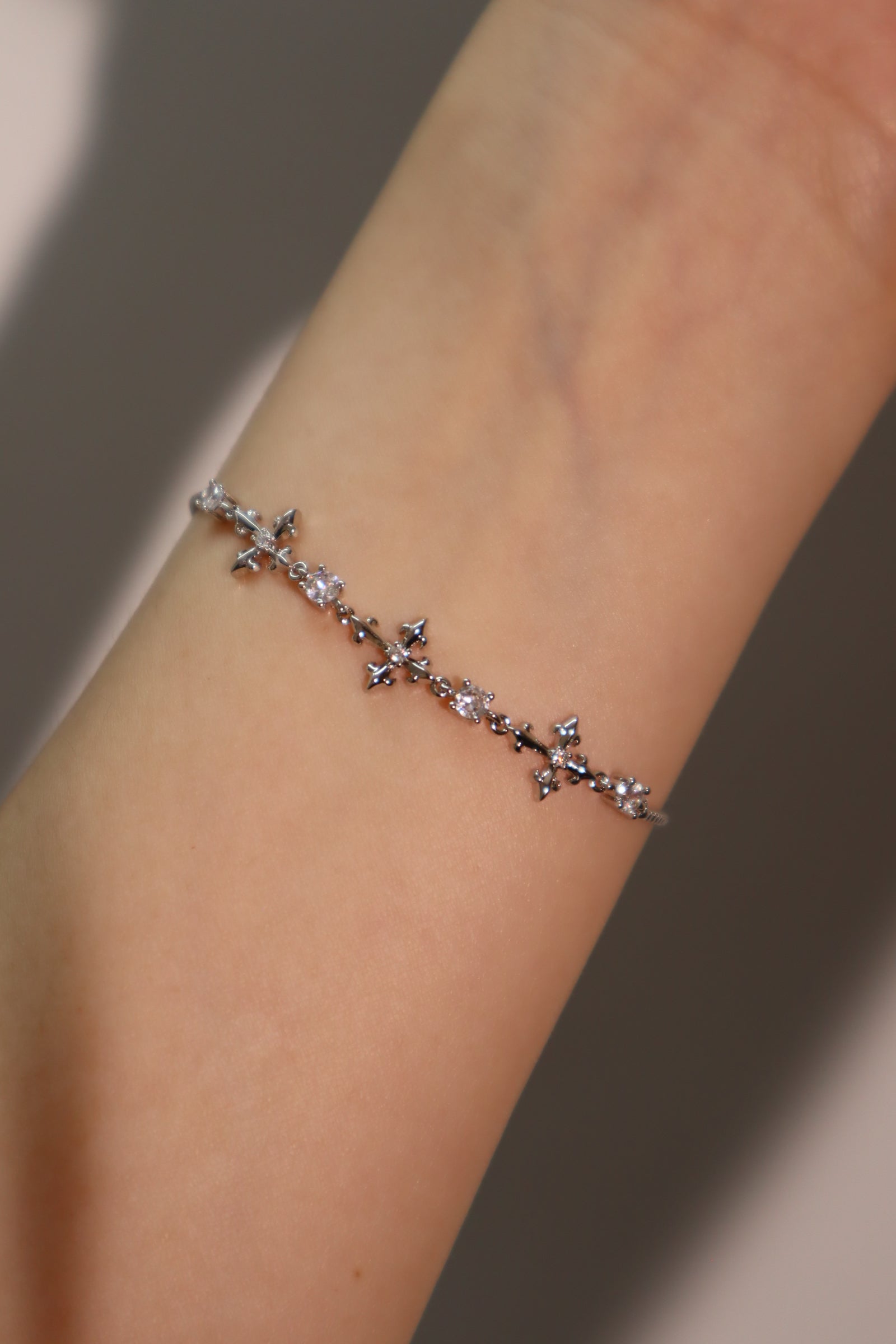 Men's and Women's Multi Diamond Cross Bracelet Silver Zirconia - 1