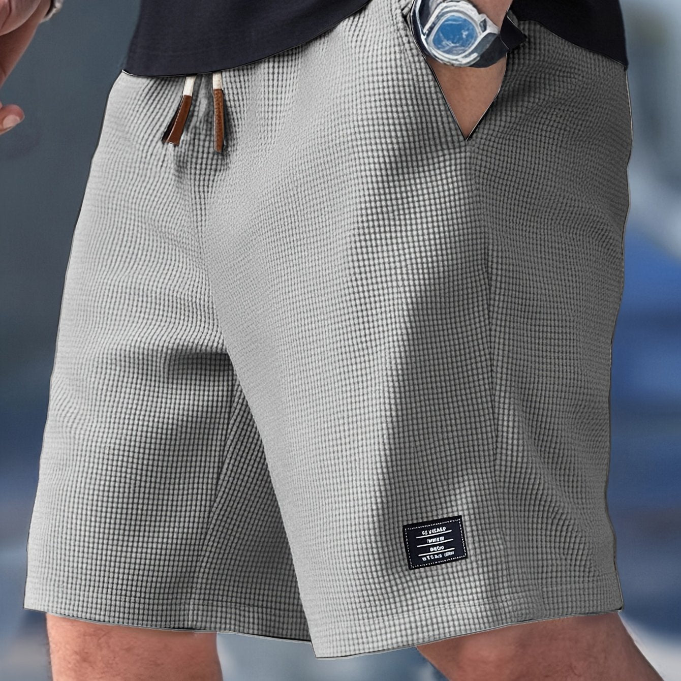 Men's Relaxed Easy-Fit Casual Shorts – angle view | Hensley London