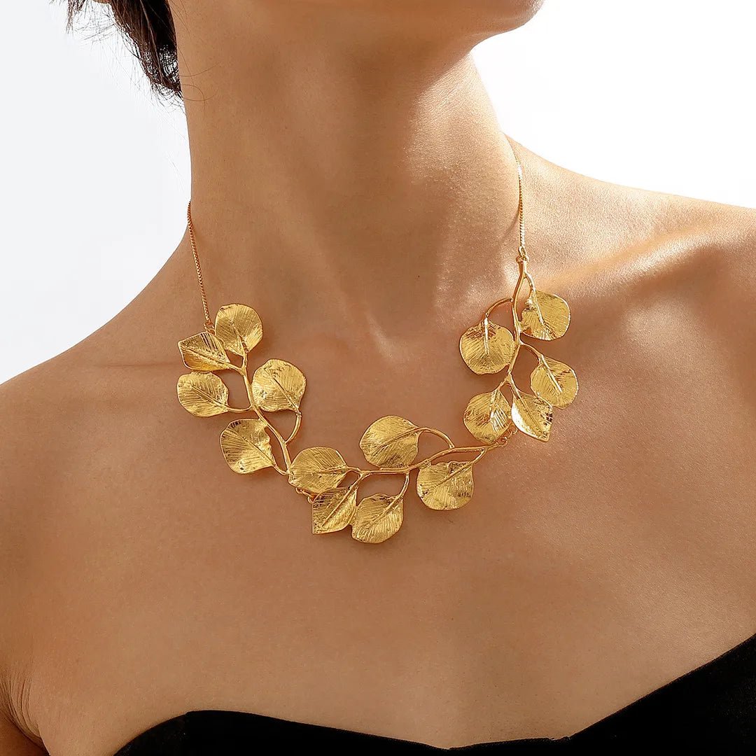 Nature's Leaf Statement Necklace in Gold and Silver – Elegant Organic Design 0