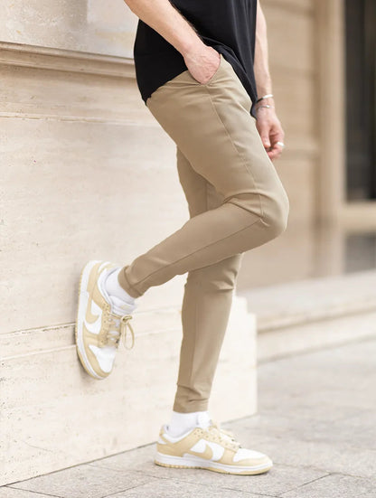 Men's Stretch Slim-Fit Pants in Khaki – detail view | Hensley London