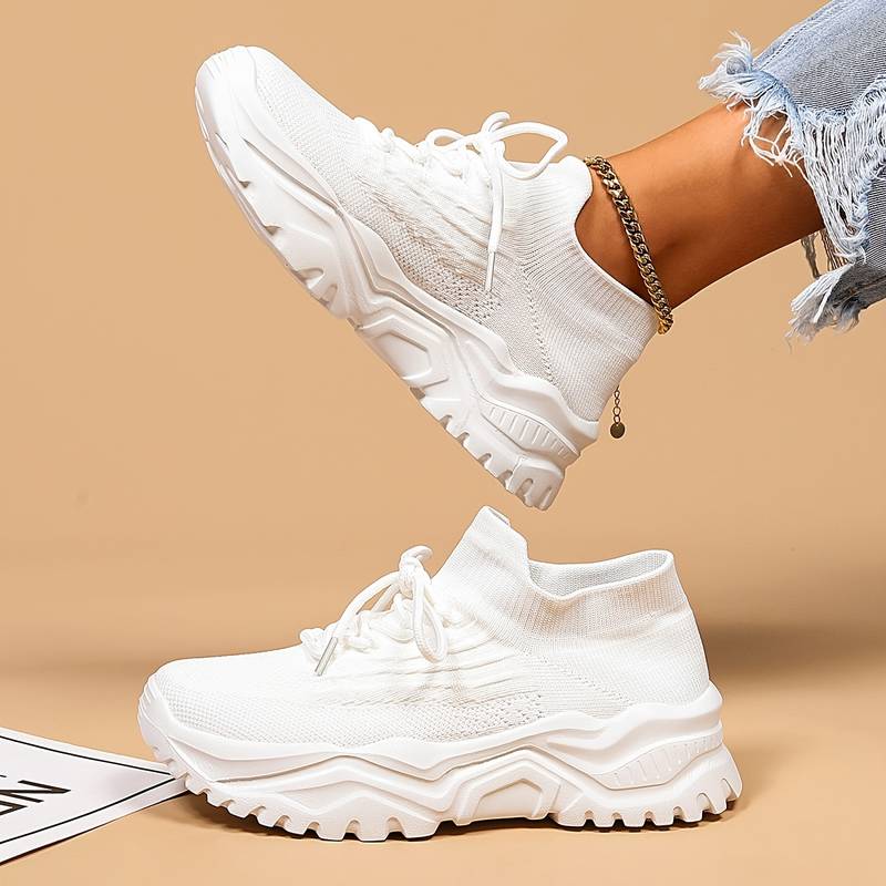 Orthopedic Shoes for Women with Extra Foot Support and Stylish Design 1