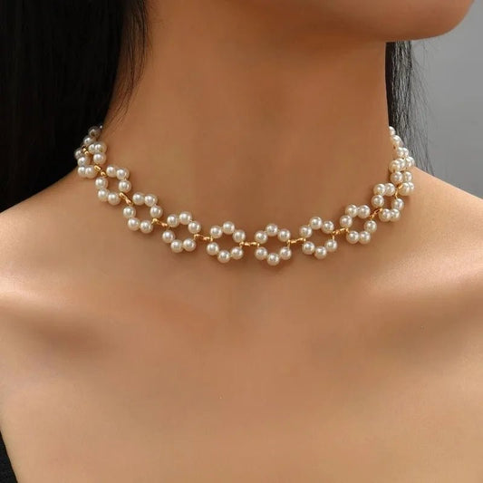 Pearl Floral Daisy Choker Necklace for Women with Golden Accents – Adjustable 36+5cm Elegant Jewelry 0