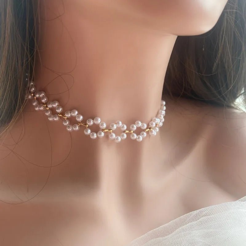 Pearl Floral Daisy Choker Necklace for Women with Golden Accents – Adjustable 36+5cm Elegant Jewelry 1